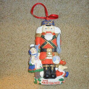 GINY Inc Classic Christmas Tales Nutcracker Ornament 1992